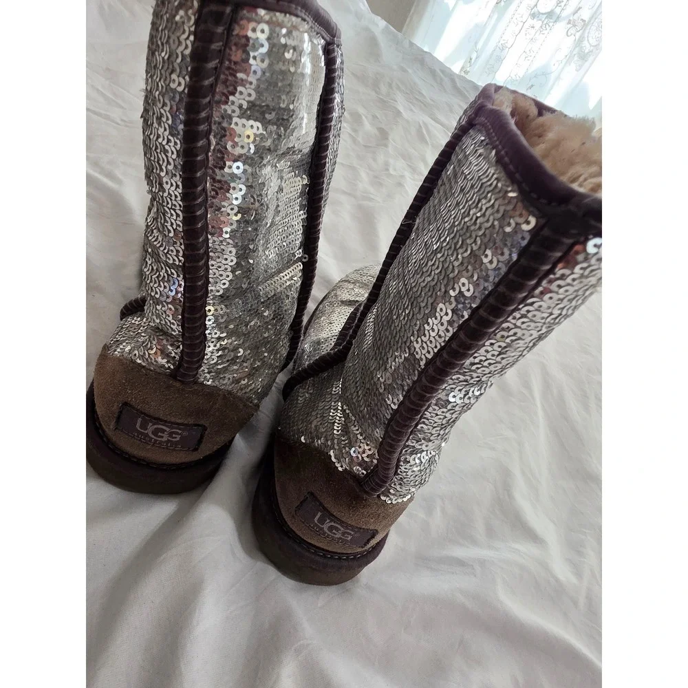 UGG Australia Classic Short‎ Sparkle Silver Sequin Boots Womens Brown Suede 3161